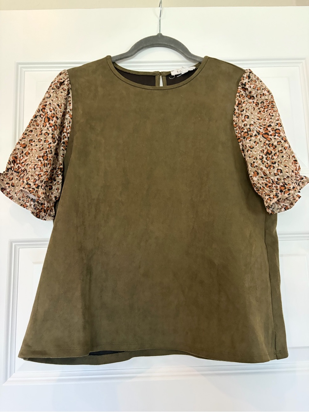THML Women's Olive Green Faux Suede Top with Leopard Print Puff Sleeves